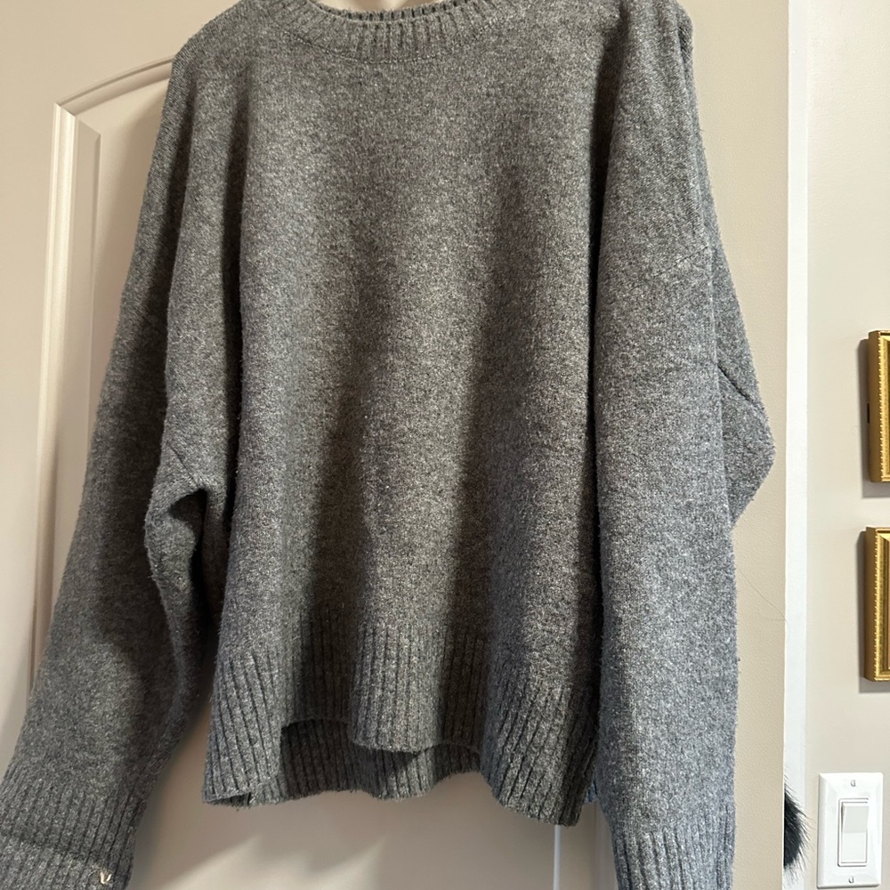 Zara Heather Gray Crew Neck Sweater